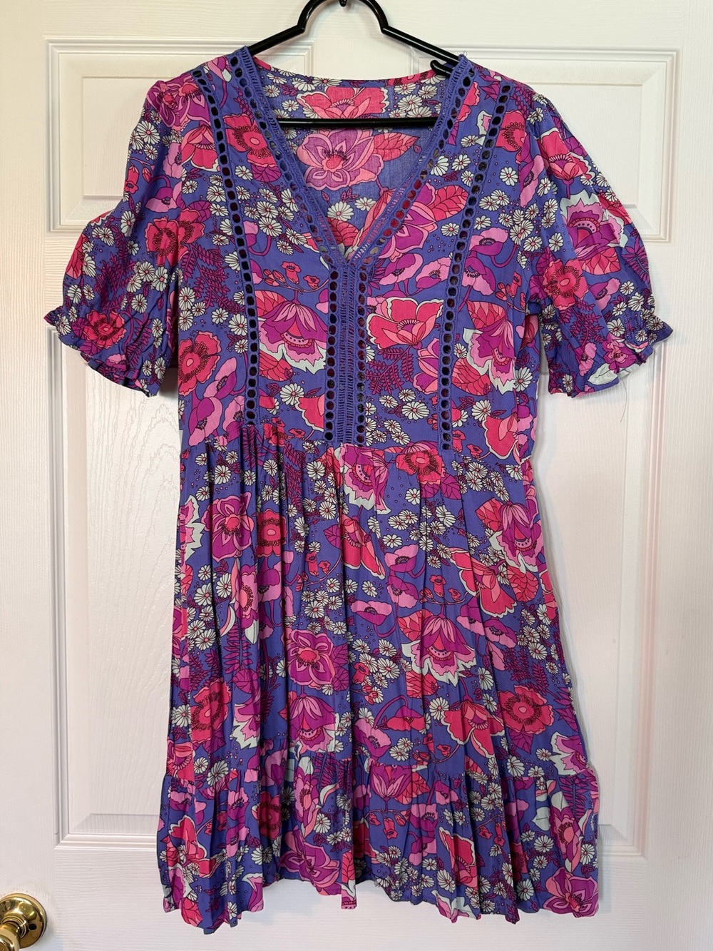 Floral V-Neck Short Sleeve Mini Dress in Purple and Pink